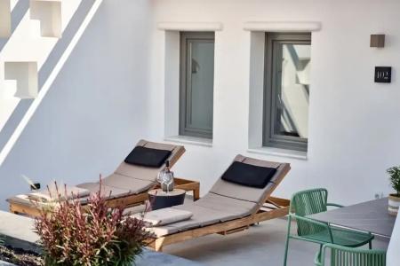 Alleys All-Suite & Spa - 214