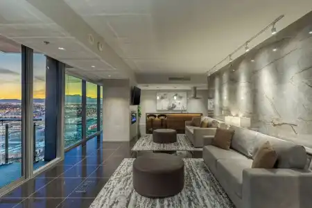 Beautiful Palms Place Suite - 209