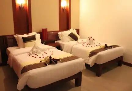Patong Hemingway's - 3