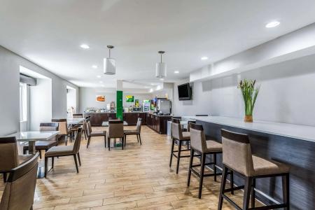 Quality Inn & Suites West El Paso I-10 - 20