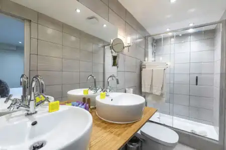 Shepherds Bush London - 216