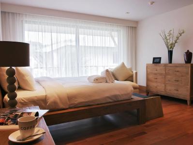 Pearl of Naithon - 1