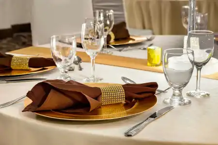 DoubleTree by Hilton Toronto Airport West - 23