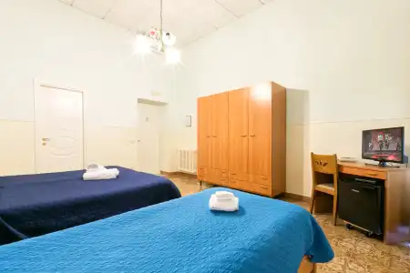 Sisters Hostel - 26