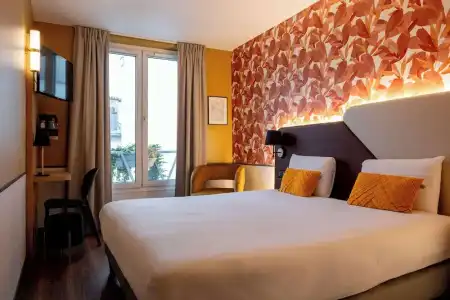 Hôtel Kyriad Paris 10 — Canal Saint Martin-République - 57