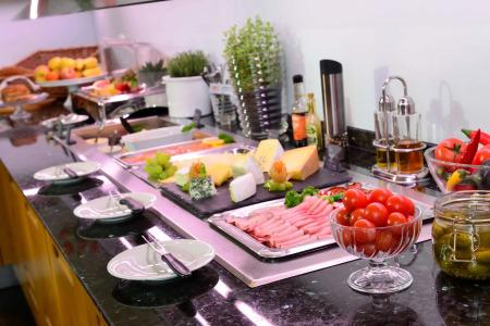 Best Western Premier Victoria - 10