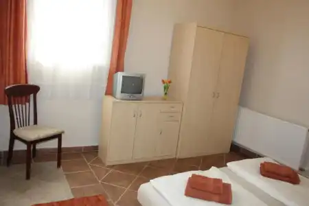 Polus Pension - 24