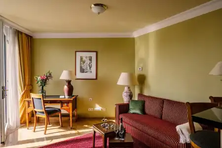 Louisa's Place - 108