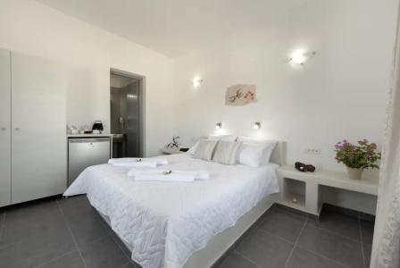 Pancratium Villas & Suites - 32