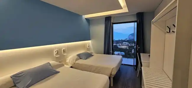 Cristina - 225