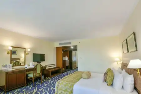 Peerless Kolkata - 137