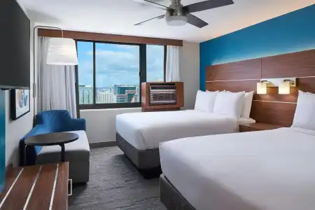Holiday Inn Express WAIKIKI by IHG - 32