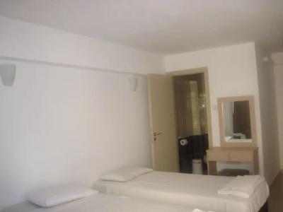 A. Maos Apartments - 114