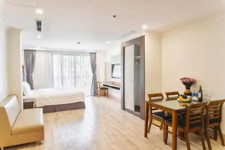 Seven Seas and Apartment - 114