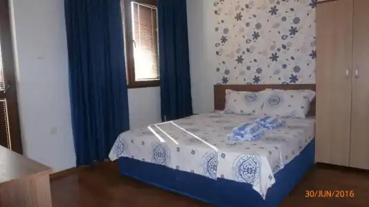 Estreya - 36