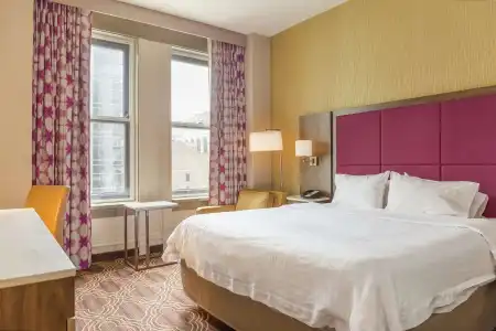 Hampton Inn Majestic Chicago Theatre District - 5