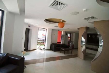 Salena Plaza - 23