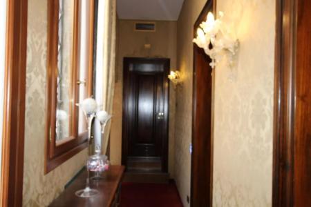 Palazzo Lion Morosini - Check in Presso Locanda Ai Santi Apostoli - 11