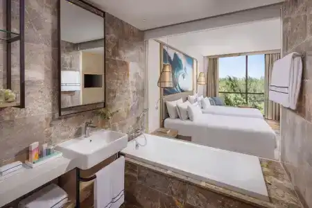 Melia Danang Beach Resort - 9