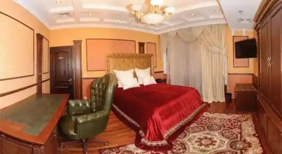 Royal De Paris - 35