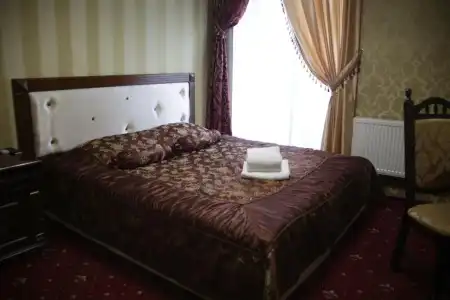 Garden Hall - 21