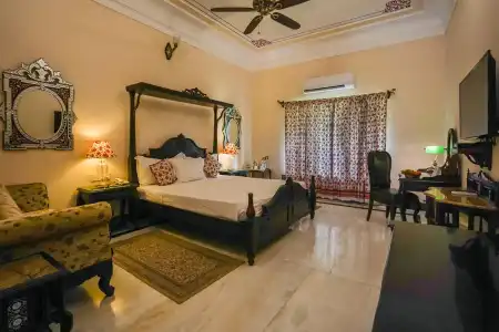 Khas Bagh - 2