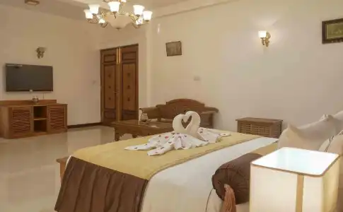 Eagle Regency Boutique - 5