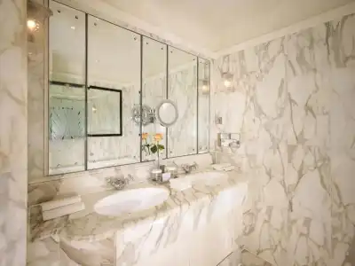 The Dorchester - 55