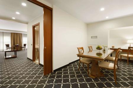 Ramada by Wyndham Naples - 7