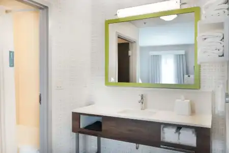 Hampton Inn & Suites Tulsa/Central - 39