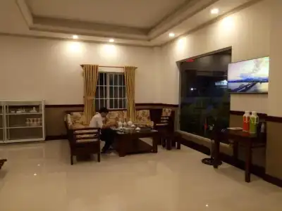 Tan Hoang Gia - 43