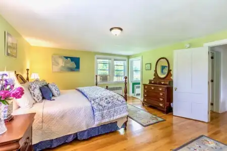 Wilburton Inn - 296