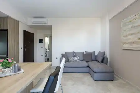 Aurora Apartments - 93