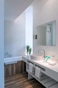 Ellington Berlin - 35