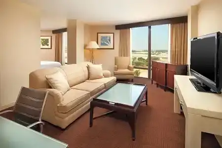 Sheraton Dallas by the Galleria - 69