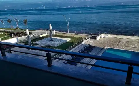 Blue Pier - 30