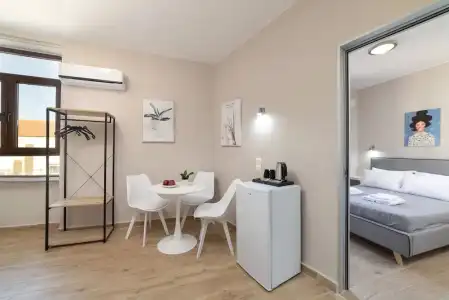 Faros Rooms & Suites - 78
