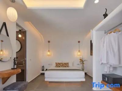 Allure Breeze Suites - 146