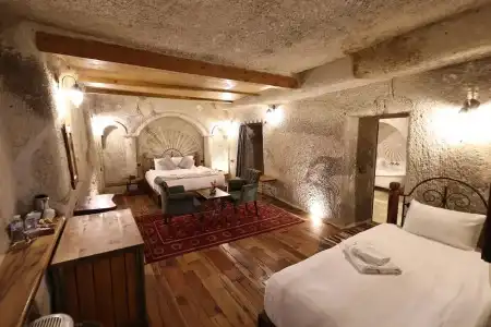 Sarnich Cave Suites - 71