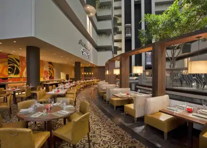 Hyatt Regency Dallas - 40