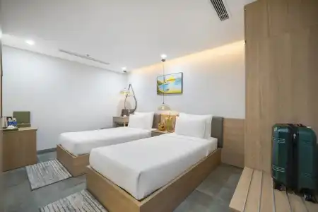 Nguyen Gia - 33