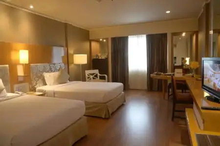 Royal Princess Larn Luang - 35