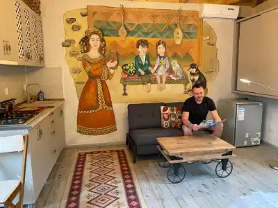 Batumi Wonderland Guest House - 77