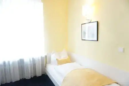 Herdegen Rooms - Self Check-In - 11