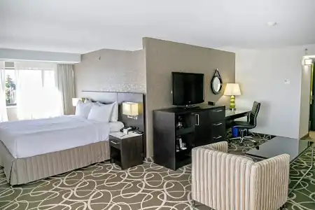 Crowne Plaza Kitchener-Waterloo by IHG - 83