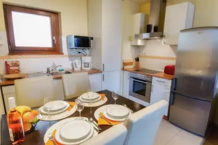 Trendy Deluxe Apartments - 12