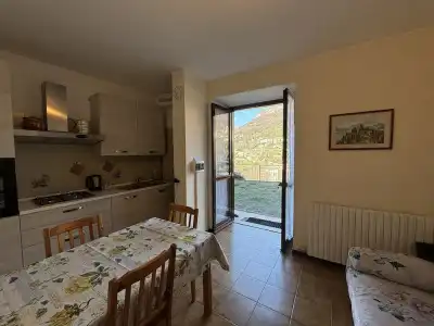 Diffuso Il Portichetto sulla collina a Vezio Perledo - 180