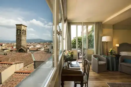 Residenza d'Epoca Antica Torre di Via Tornabuoni - 29
