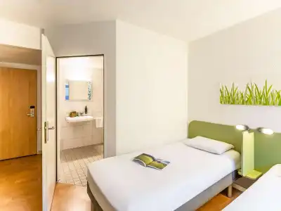 ibis budget Zurich City West - 3