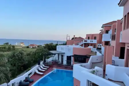 Nisea Samos - 10
